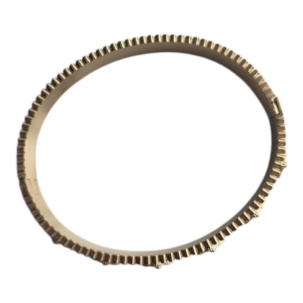 Gold Hardware Four Leaf Bangle Bracelet - Picture 8 of 12